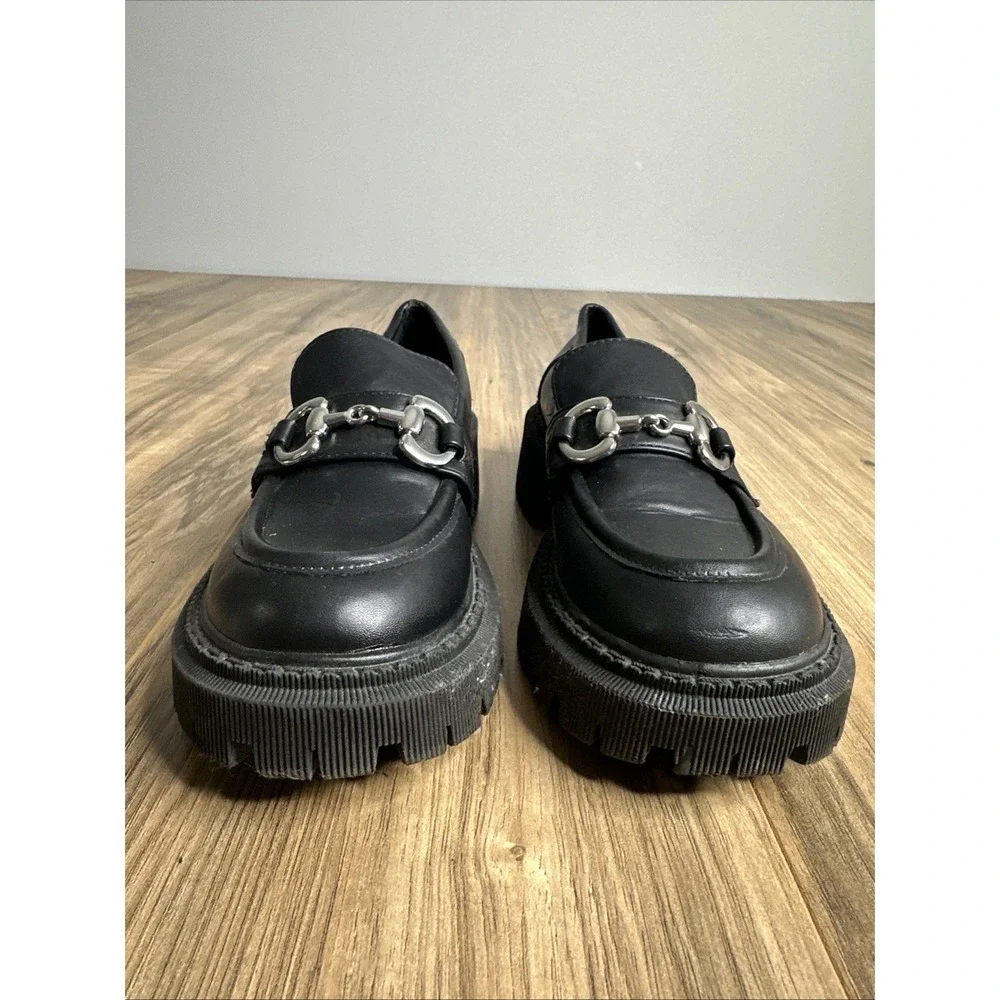 Forever 21 Women's‎ Slip On Platform Shoes Size 5.5 Black
